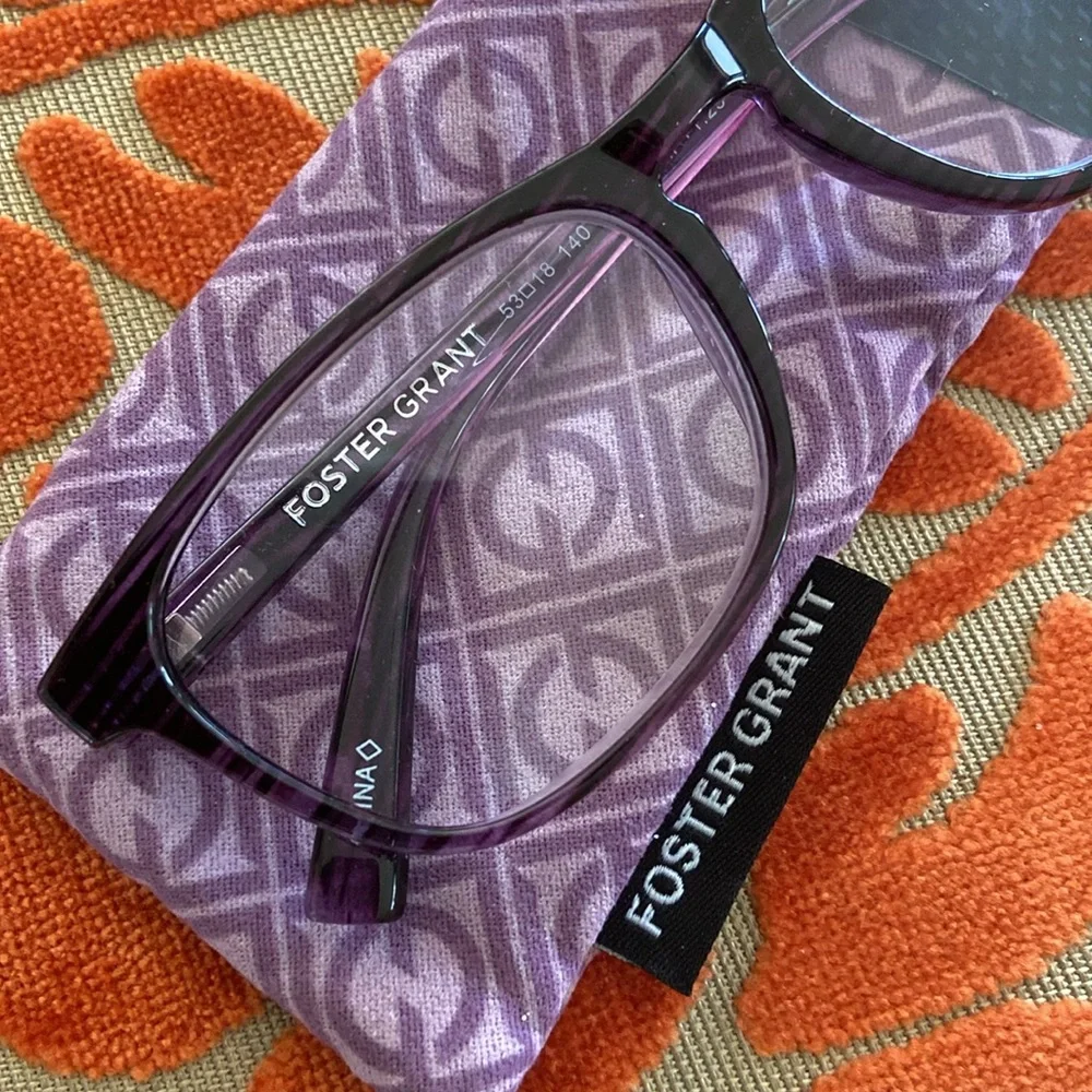 FOSTER GRANT READING GLASSES WITH SLIP CASE +1.25 Two pairs
